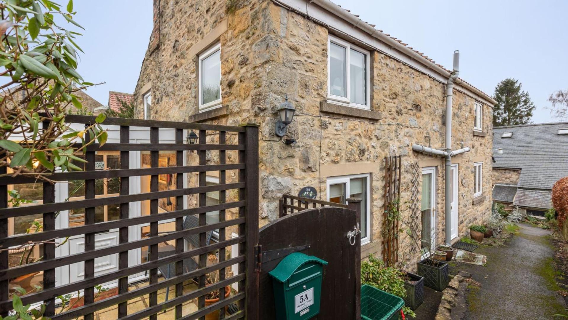 Picturesque Stone Cottage In The Heart Of North Yorkshire Village - Hideaway Cottage Экстерьер фото